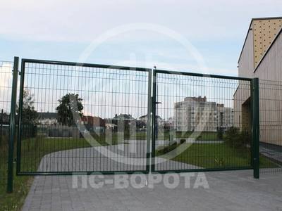 Стальные распашные ворота из 3Д сетки